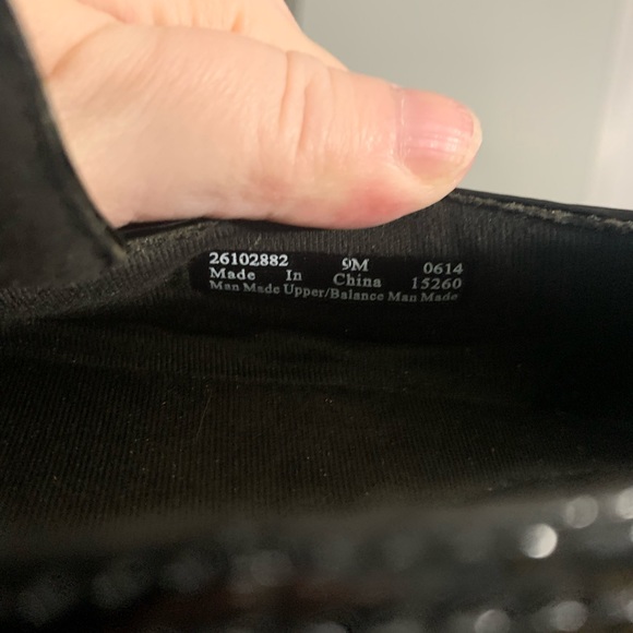 ❤️GORGEOUS AND BRAND NEW CLARKS BLACK FAUX CROC LEATHER LOAFERS IN SIZE 9M❤️ - Picture 8 of 9